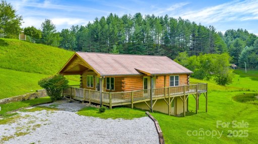 637 River Country Road