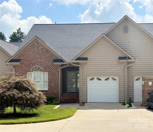 1534 Forest Park Drive