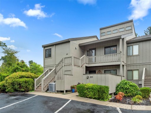 201 Juniper Lane