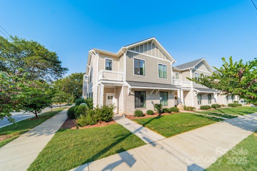 932 Van Every Street