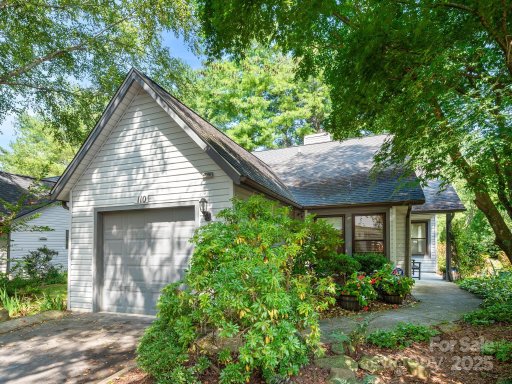 110 Cimarron Drive