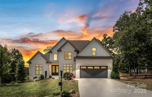 893 Players Ridge Road