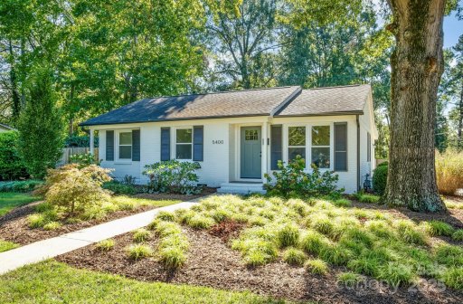 5400 Larchmont Avenue