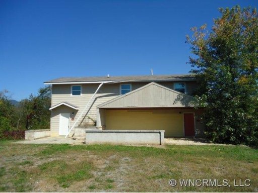 240 Candlelight Drive