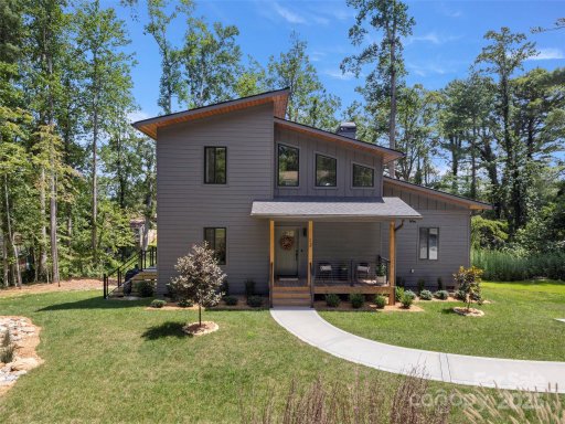 12 Wells Avenue