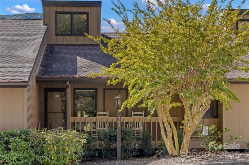 156 West Lake Drive 1303