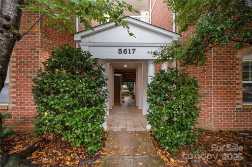 5617 Fairview Road 2