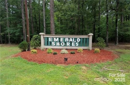 00 Emerald Shores Road 1