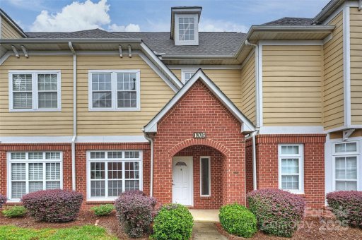 1005 Central Park Circle