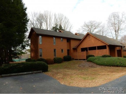 9 Village Drive