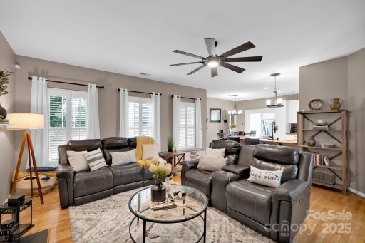 2671 Torrington Lane