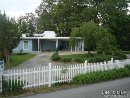 105 East Probart