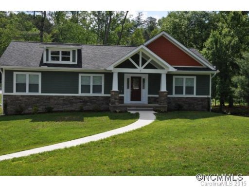 3 Sweetwater Oakes Dr