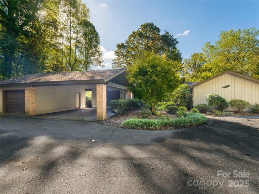 412 W Browning Road