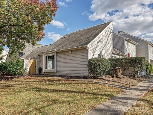 1612 Hollow Drive