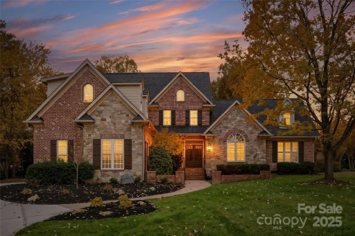 6412 Robin Hollow Drive