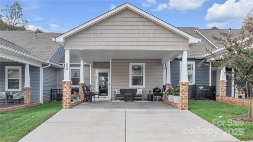 1508 28th Street Lane