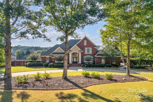 137 Clearcreek Drive