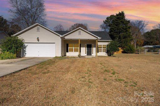 8517 Williamsburg Circle