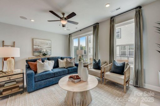 557 Silver Star Boulevard