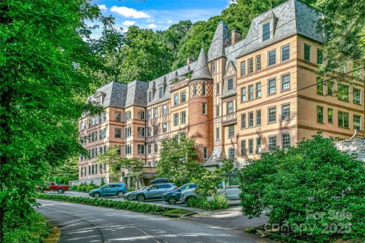 185 Macon Avenue B-3