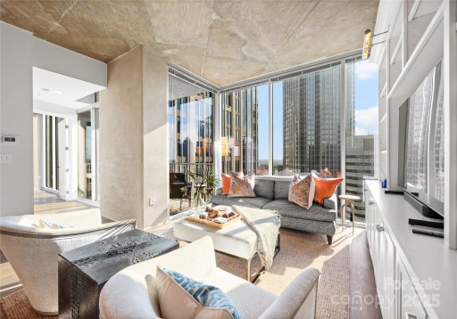 210 N Church Street 2507