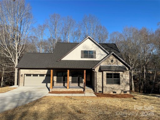 136 Walking Horse Run