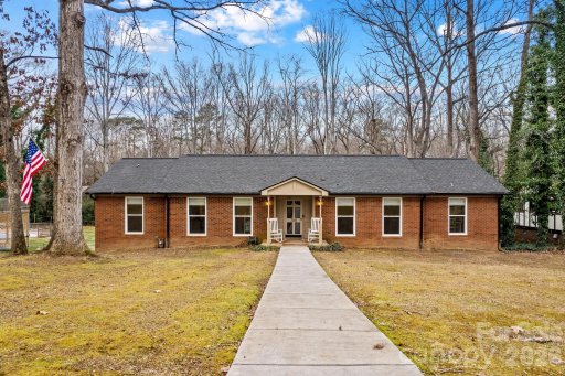 326 Camelot Drive