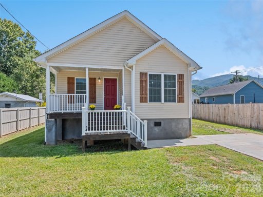 721 Camelot Drive