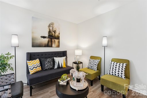 1620 Arlyn Circle
