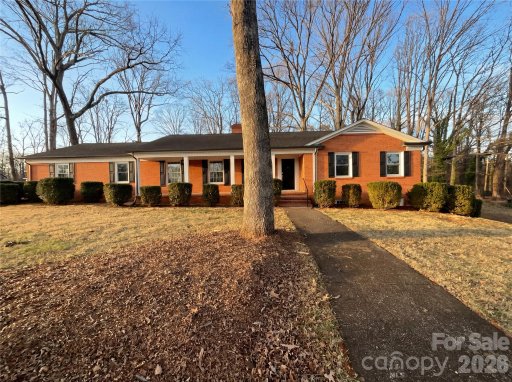 207 Gleneagles Road