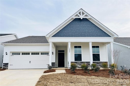 1085 Mapletree Lane