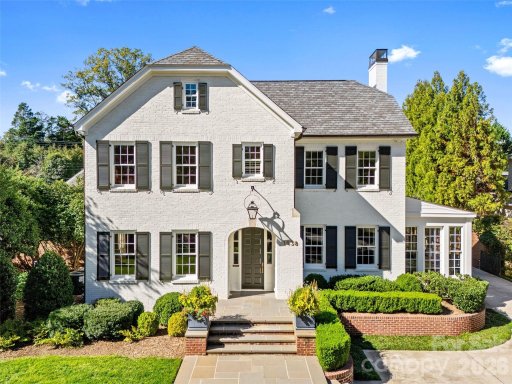 1438 Queens Road