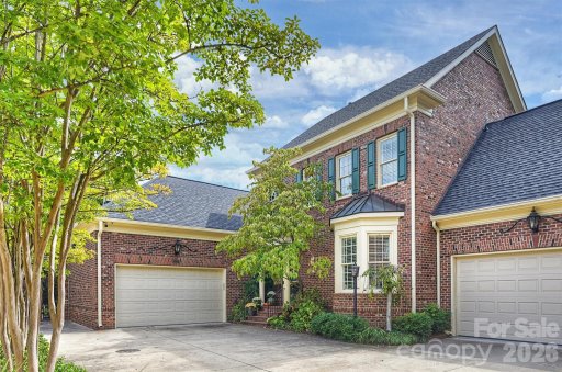 1127 S Kings Drive