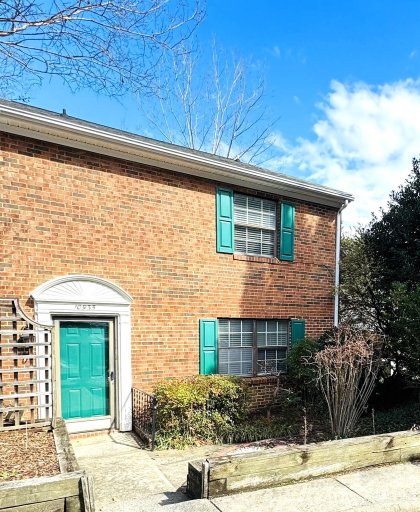 10935 Hunter Trail Lane