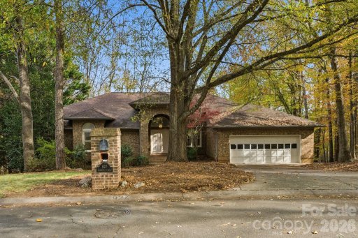 927 Longfield Circle
