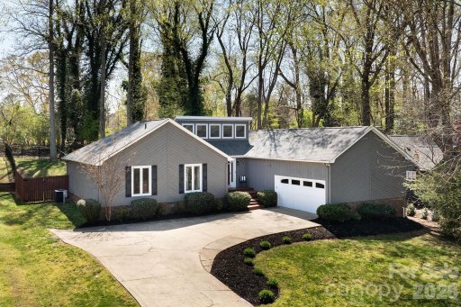 3489 Lake Shore Road