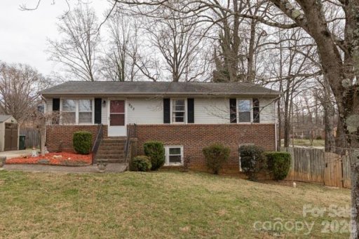 903 Southwood Drive