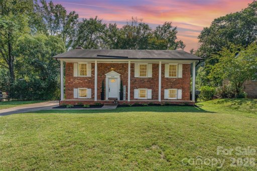 6000 Ferndale Place