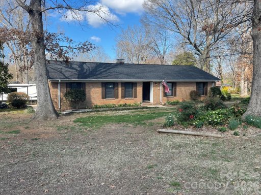 107 Woodlynn Drive