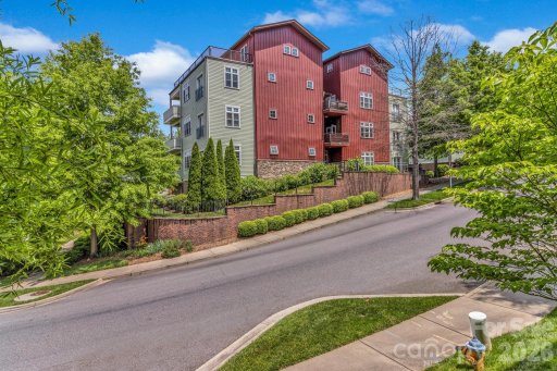 400 Skyloft Drive
