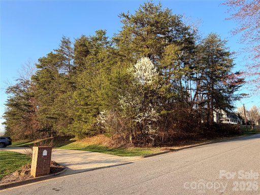 4029 Pinecrest Drive
