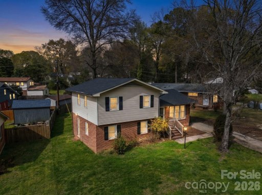 1211 Yuma Street