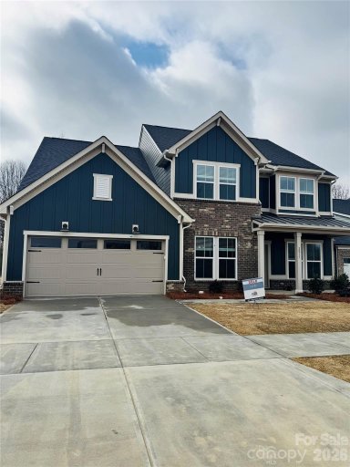 2011 Riverbend Avenue