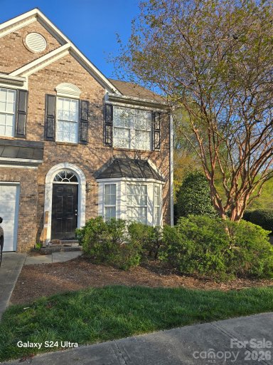 508 Turning Leaf Way