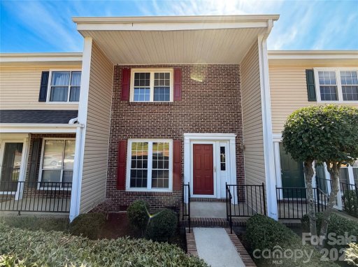 1022 Surry Lane