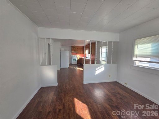 908 Linwood Road
