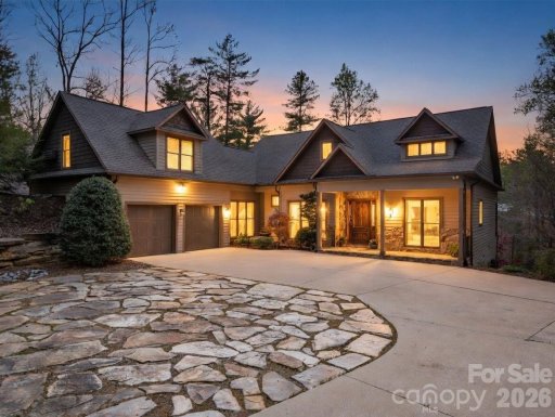 The Arbor At Lake James