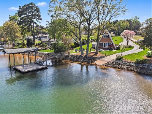 250 Ponderosa Circle