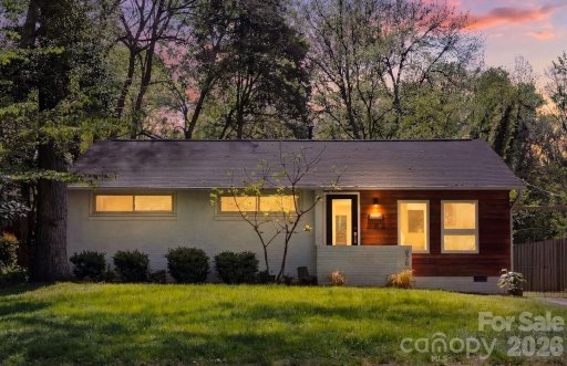 820 Manhasset Road